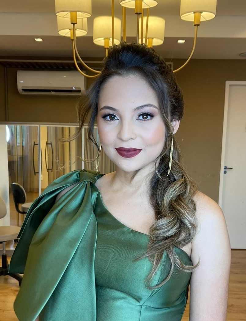 Penteado e coques para eventos