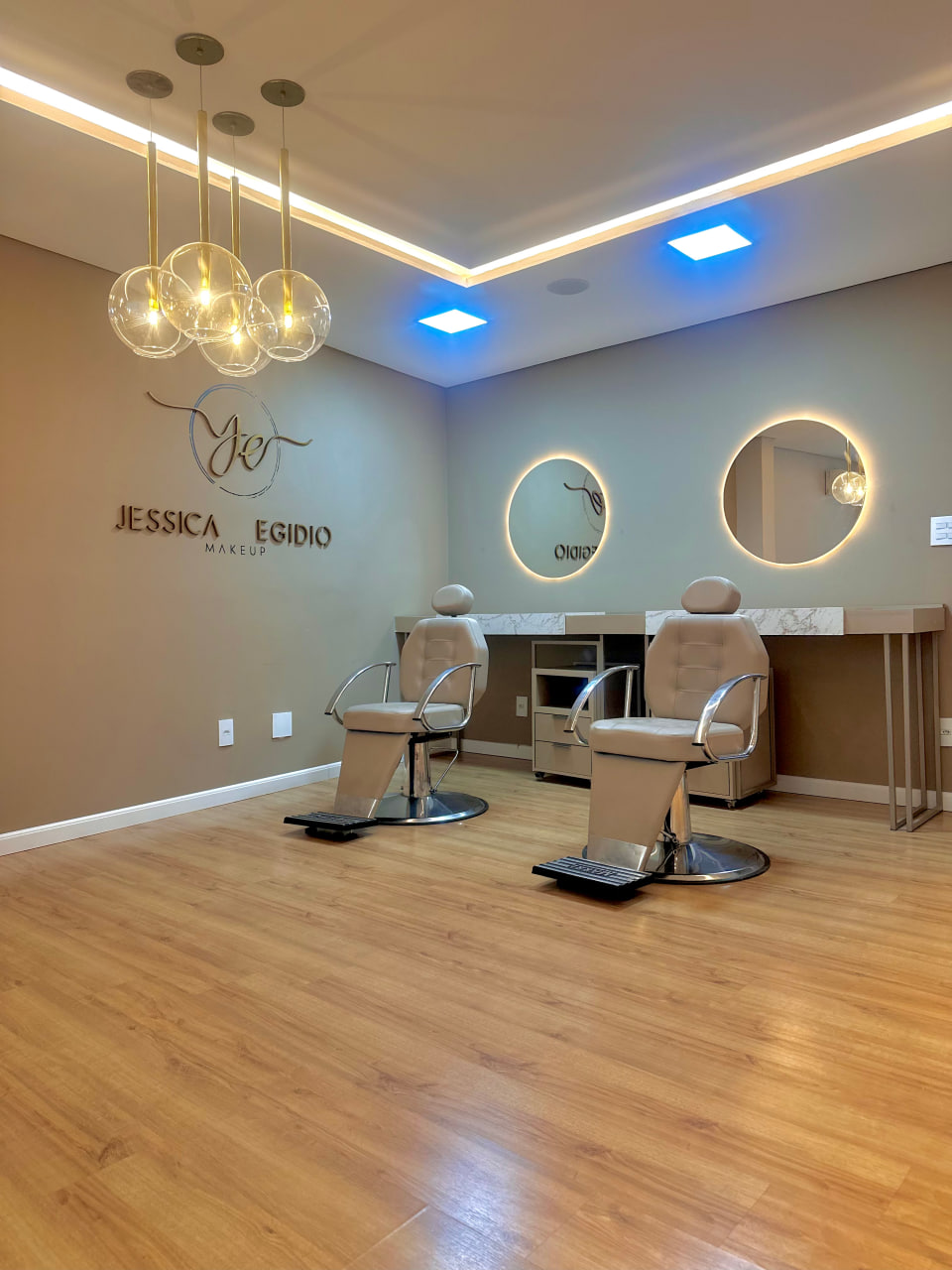 Cadeiras de atendimento